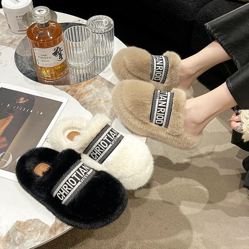 Peluche peluche serpillière impression grande taille sens de l'usure externe 2025 automne et hiver pantoufles en coton mode plateforme chaussures pour femmes tête de sac nouveau