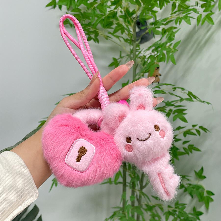 

Creative Heart Lock Plush Doll Keychain For Couples Gift And Bag Decor розовый