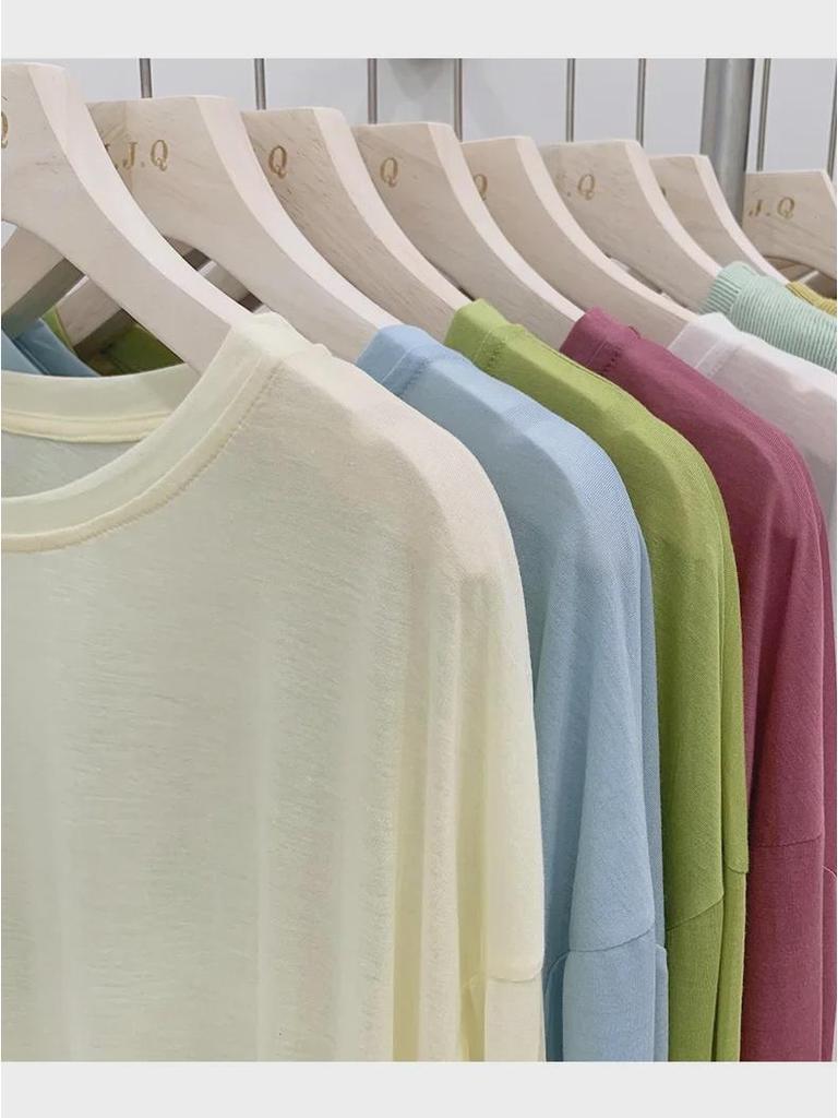 Women's Summer Ice Silk Long-Sleeve T-Shirt: Thin, Loose, Round Neck, Niche Sunscreen & Trendy Air Conditioning Top.