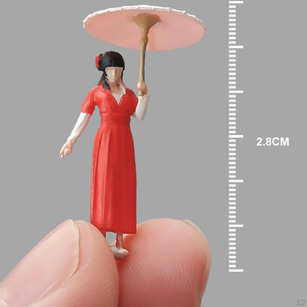 1/64 Ancient Customs Girl Figure Handpainted Pose Scene Resin Miniature Mini Doll for Sand Table DIY