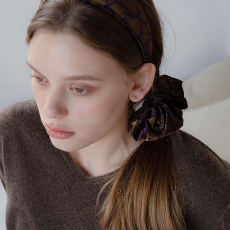 Jean Paul Clarisse Velvet Pattern Scrunchie LFPT0732 (Small)