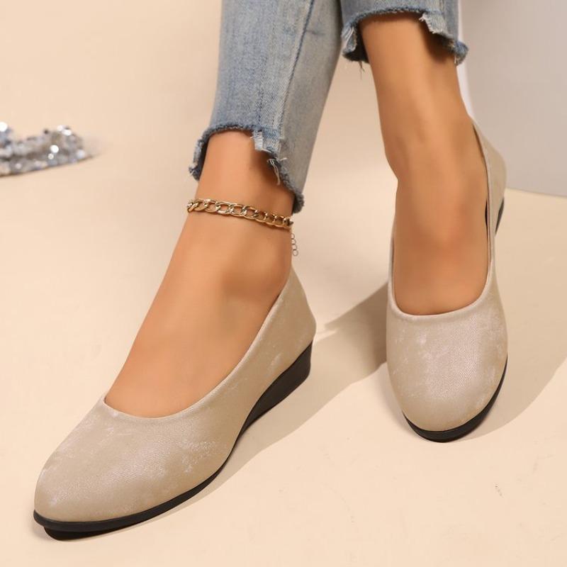 Women's Plus Size Satin Wedge Shoes Spring Retro Hong Kong Style