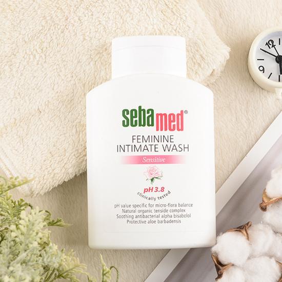 Sebamed Intimate Wash pH 3.8 (feminine Cleanser) 200ml