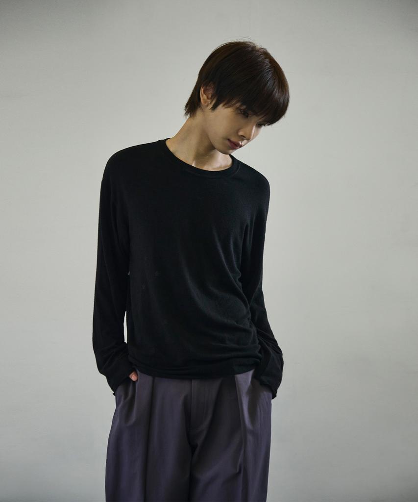 Seukeulaeteulpigsel Star Rolling Long Sleeve [Black]
