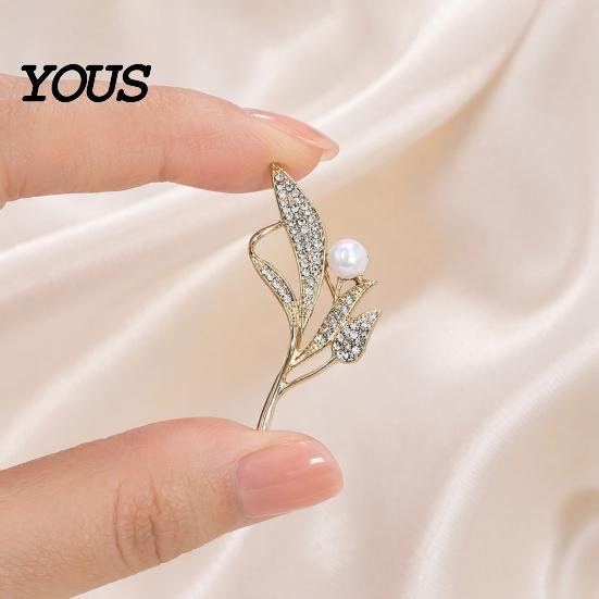 Wheat Ear Brooch of Faux Pearl Brooch, Rhinestone Leaf Alloy Lapel Pin, Electroplated Jewelry Sweater Cardigan Coat Business Suit Clothing Accessories