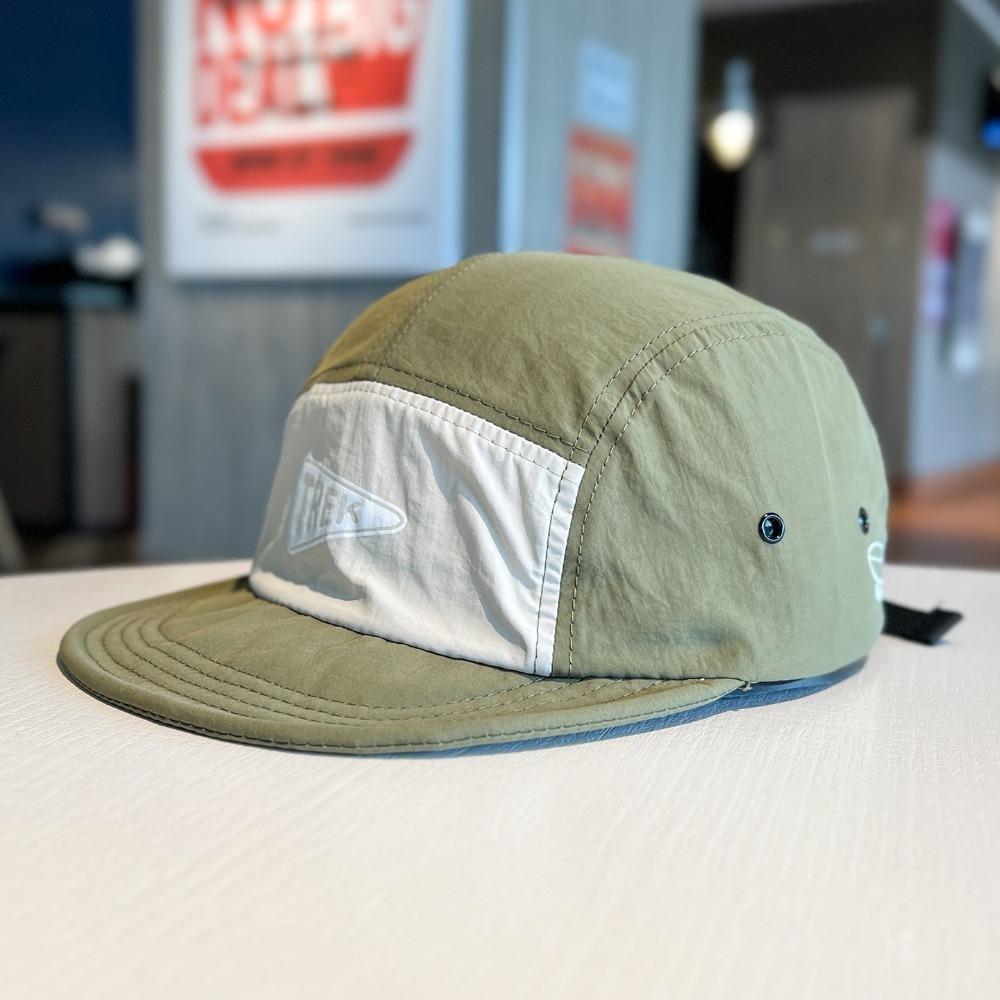 Freedom Outdoors 5-Panels Baseballpet met Korte Klep en Borduurwerk - Dames Zonnehoed, Sneldrogend Ademend Mesh, Lichtgewicht, Stijlvolle Veelzijdige Pet legergroene kleur