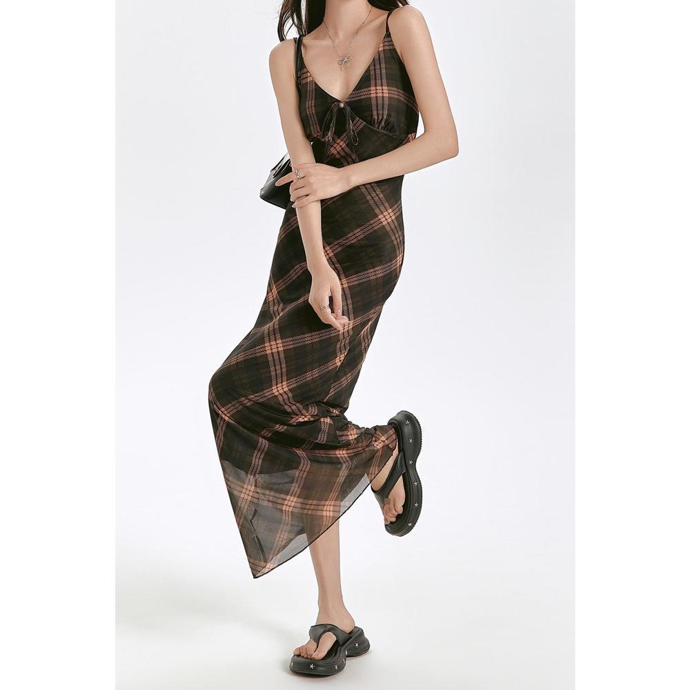 Female Summer Spice Girl Slim Skinny Hip Wrap Long Skirt American Retro V-Neck Rhombus Mesh Suspender Dress