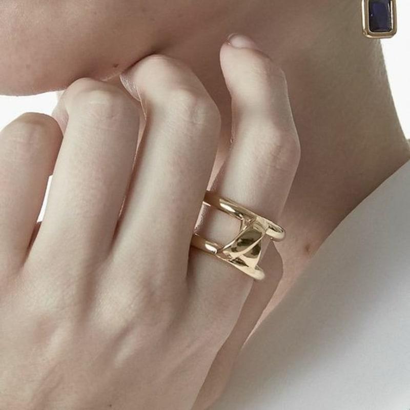 

Invisible collage PLANE BETWEEN RING GOLD gold