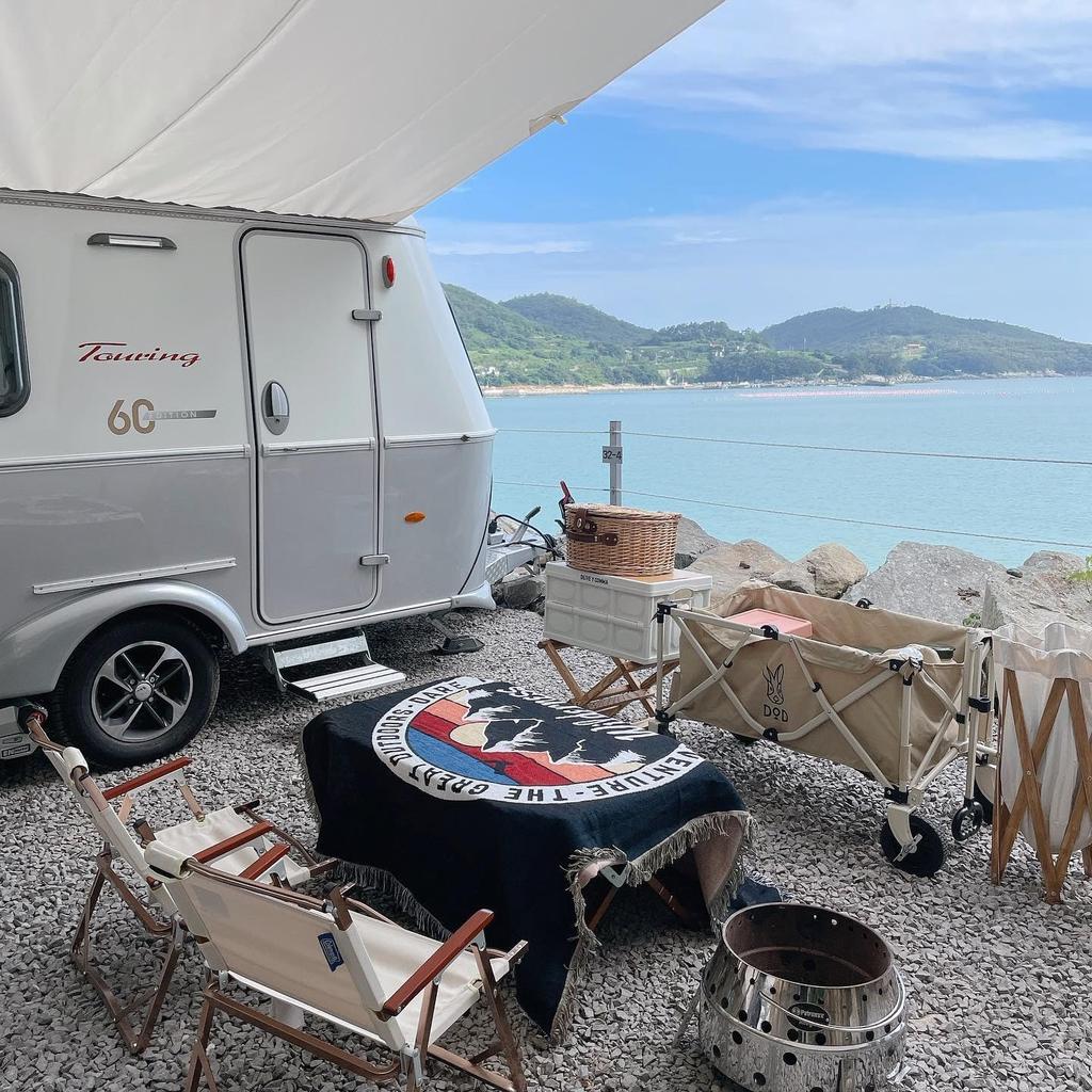 Venkovní deka na spaní v autě Deka Black Mountain Camper Markýza...