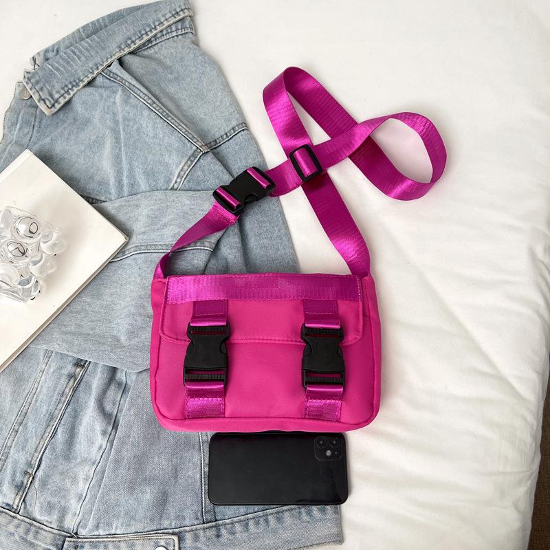 

Trendy personality Japanese large capacity 2025 winter Oxford cloth simple fashion contrasting color new shoulder messenger bag women розы красного