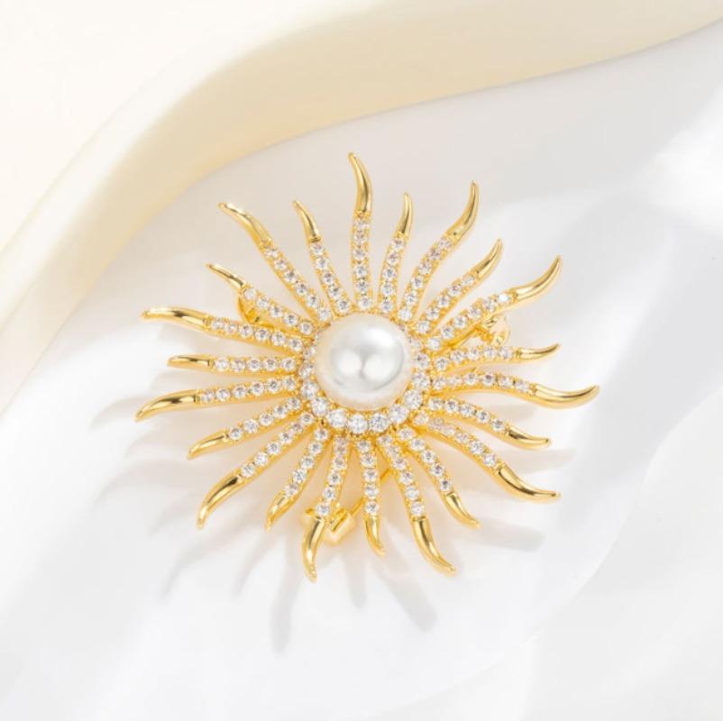 Fashion Rhinestone Jewelry Golden Color Sun Totem Brooches for Women Men Coat Clothing Crystal Sun Flower Brooch Pins