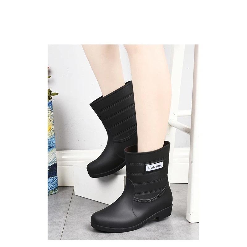 Female Fashion Casual Mid Tube Waterproof And Anti Slip Rain Shoes Rubber Shoes