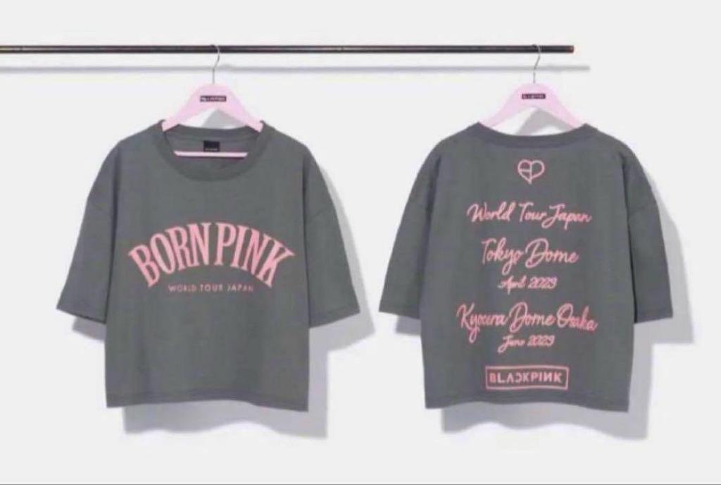 [USED] Jennie wears BLACKPINK logo T-shirt (short)