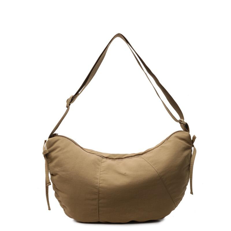 Popular simple solid color lightweight large capacity tote bag female students class commuting travel versatile messenger bag