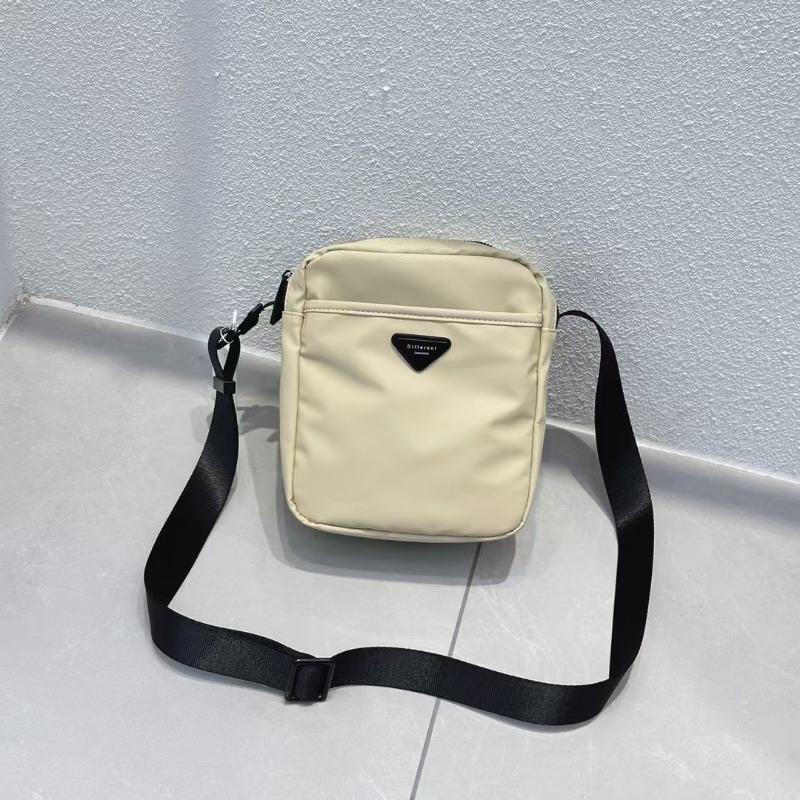 

Модная и универсальная одноплечевая сумка для мужчин Простая и повседневная сумка через плечо бежевый