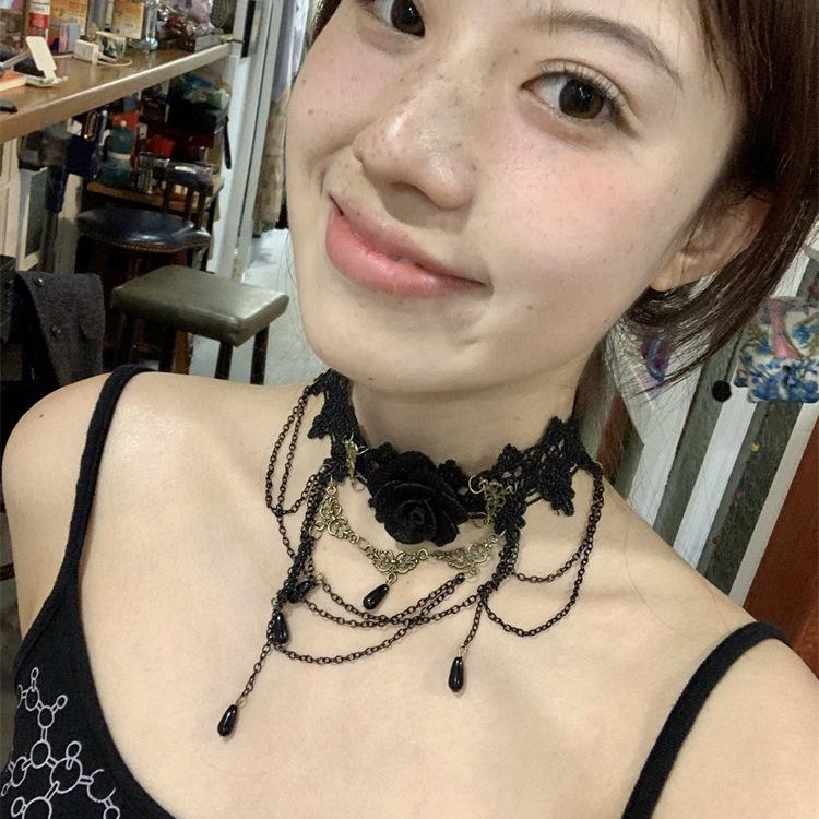 

Черный кружевной чокер с подвеской в виде розы - Ретро ожерелье-воротник с кисточкой для женщин