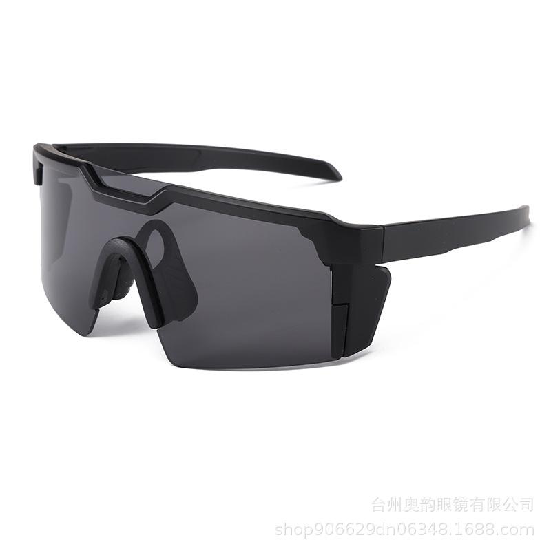 

Large-frame children s cycling sunglasses for outdoor use, UV protection, cool and trendy baby eye shield