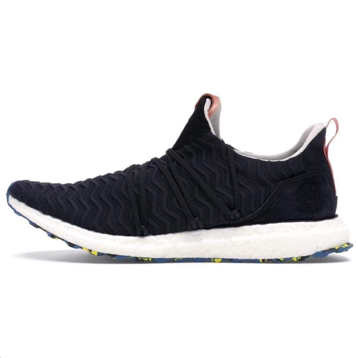 

Кроссовки унисекс adidas A Kind of Guise x UltraBoost AKOG Black Slick-Navy White D97951