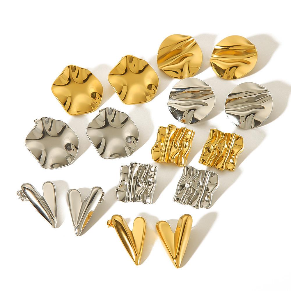 Geometric Titanium Steel Earrings For Women With Heart Shape Design And Vintage Style
