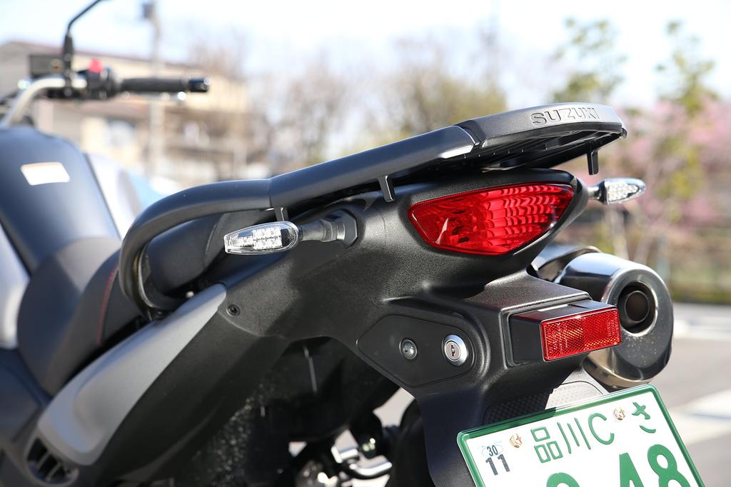 Sada LED směrových světel Kijima Motocyklové díly LED TRL2 Clear V Strom 650 GSR750 SUZUKI ~'16 219-5172