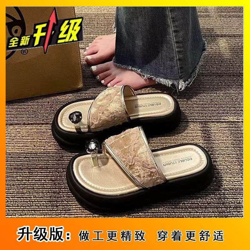One-word women's 2025 summer new toe wear thick-bottomed comfortable casual fashion slippers women's height sandals tide