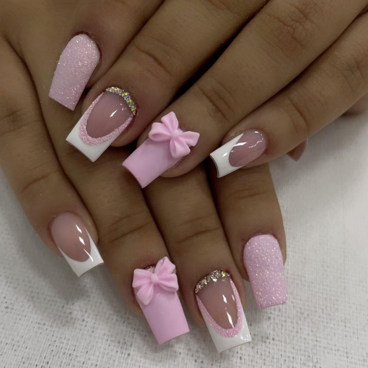 

Glossy Pink French Bow Press-On Nails – Cute & Versatile Nail Art Set (24 Pieces)