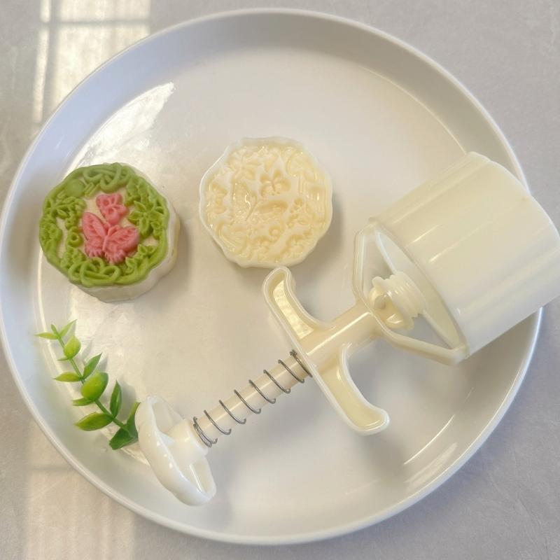 Traditional Mooncakes Maker Practical Mooncakes Molds 75g Practical Treat Baking Stamp for Family Baking Fun