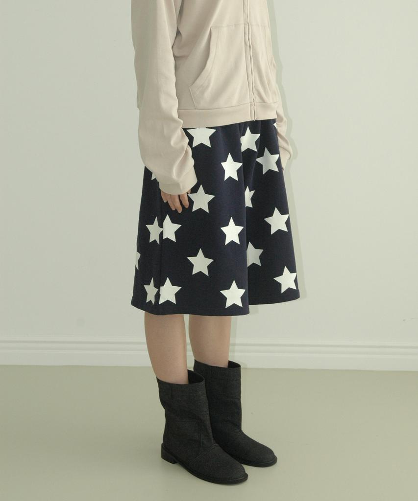 Aepeuteosseommeo Star Sweat Bermuda Pants (Navy)