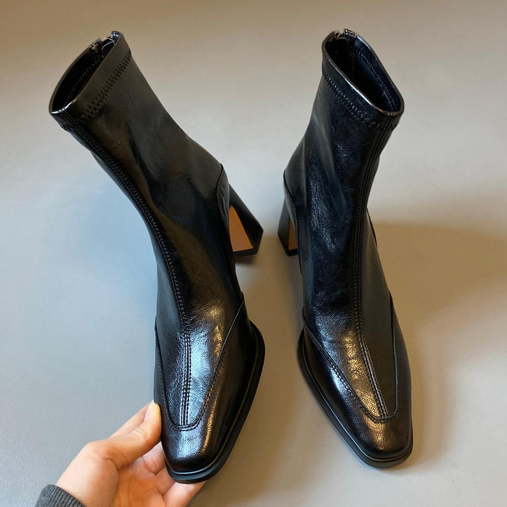 2026 autumn and winter new French retro thin boots high heel thick heel short boots women's small square head elastic boots