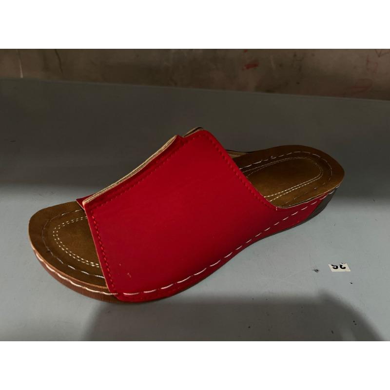 Nuove pantofole con tacco a zeppa da commercio estero da donna con fondo spesso sandali da donna casual e leggeri taglia grande