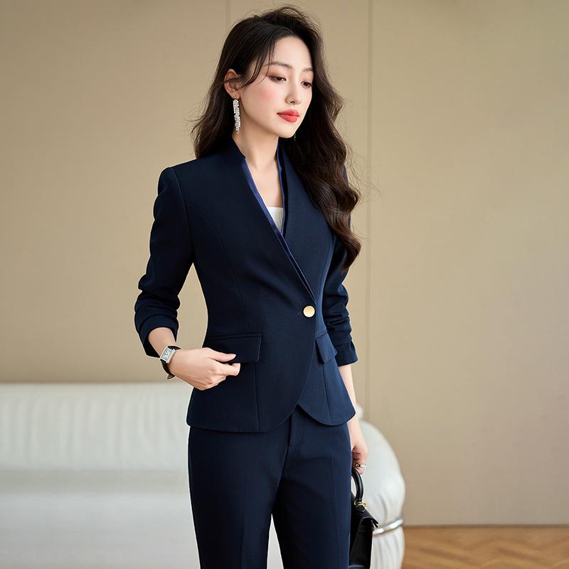 Costum profesional de damă pentru recepție și activități de club: Uniformă elegantă de toamnă/primăvară