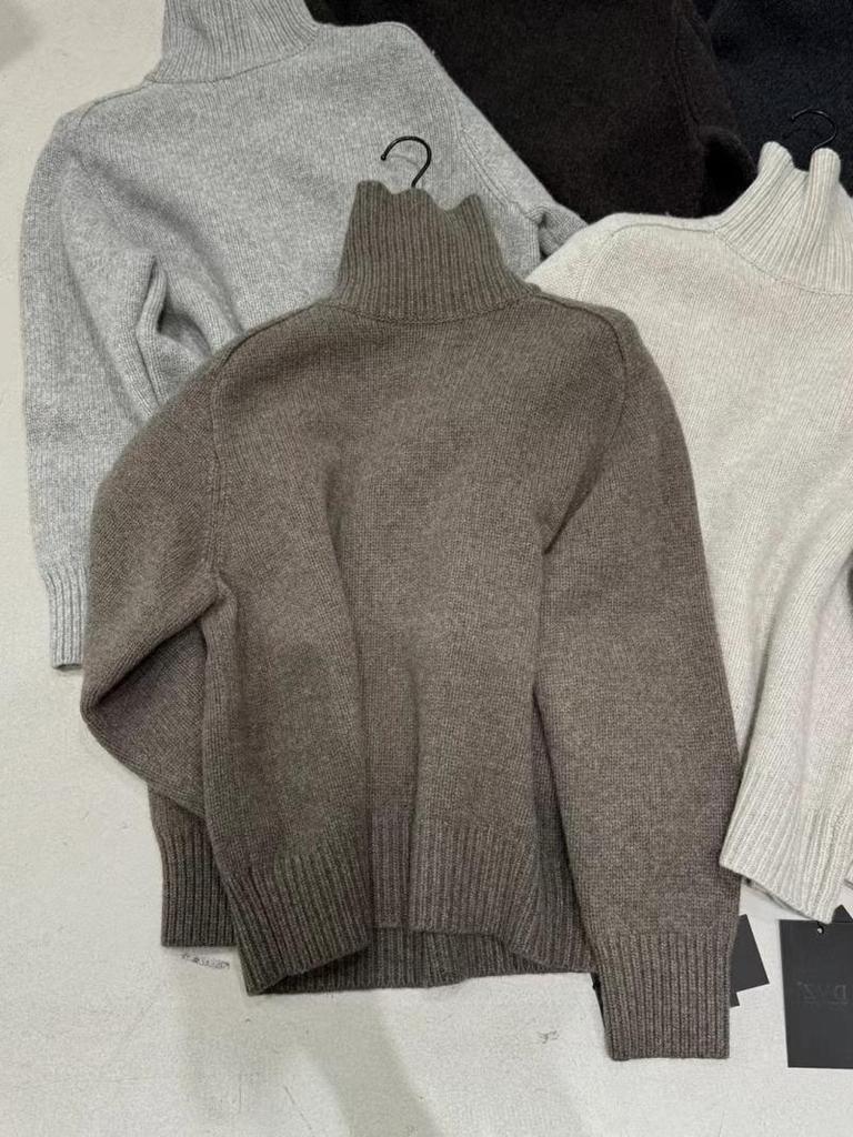 Elegant Korean Gray Turtleneck Knit Sweater for Women - 2024 Autumn/Winter Collection