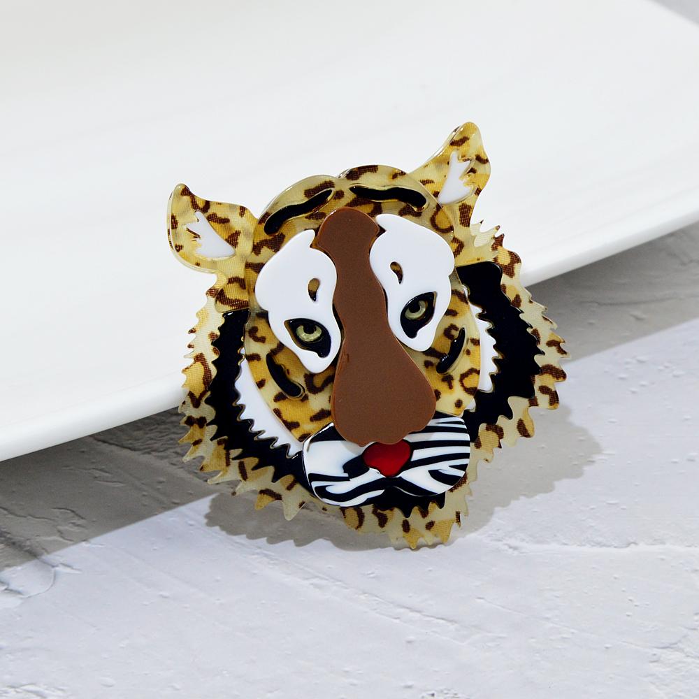 New Acrylic Tiger Brooch Pin Fashion Acetate Fiber Jewelry Animal Design Coat Accessories High Quality