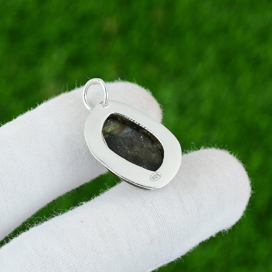 Birthday Gift For Her Natural Labradorite Gemstone Pendant 925 Sterling Silver