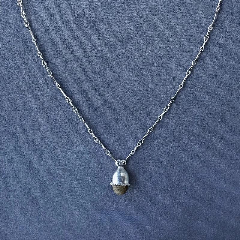 

Pendant necklace women s light luxury high-end collarbone chain fashion silver necklace коричневий