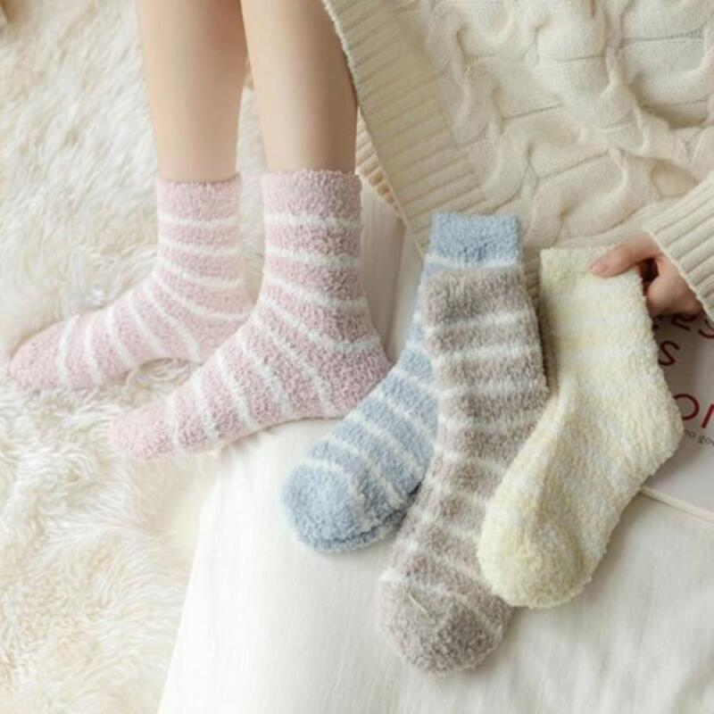 

Женские уютные повседневные короткие носки A33921_Gray