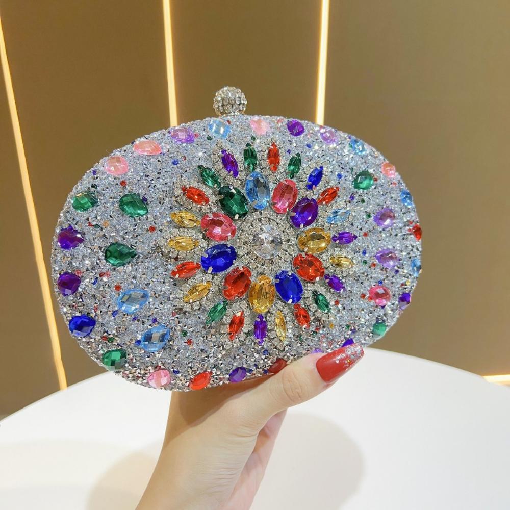 Luxurious Diamond-Encrusted Rhinestone Crossbody Small Handbag Versatile Elegant Women's Fashion Accessory