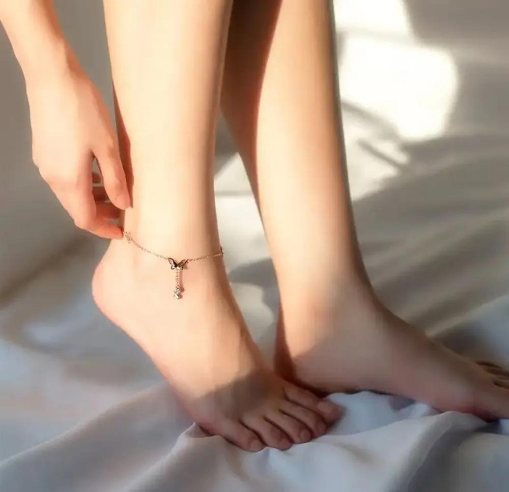 Hollow Butterfly Anklet Adjustable Chain Beach Style Foot Bracelet Lightweight Metal Charm Jewelry for Women Girls Summer Accessories