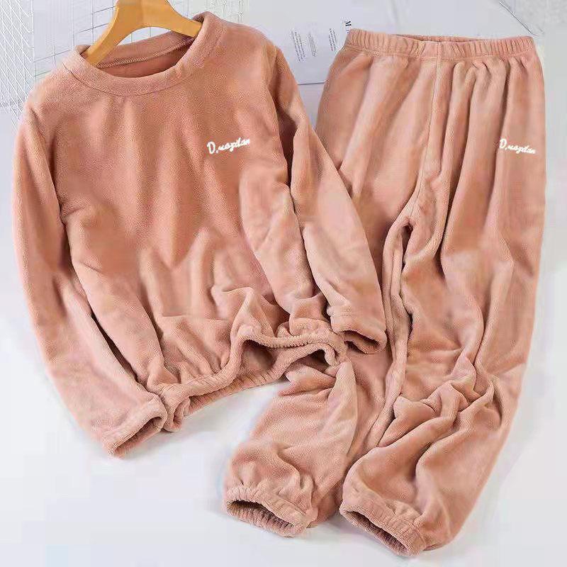 Leisure 2024 Autumn Winter Women's Warm Velvet Pajamas Loose Round Neck Elastic Top Warm Wool Elastic Waist Tight Leg Pants Set