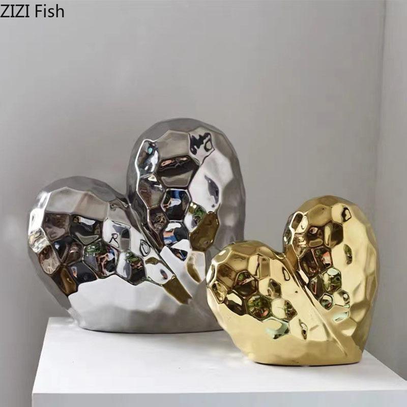 Gold Plated Heart Shape Ceramic Statue Crafts Ornaments Desk Decoration Golden Heart Minimalist Sculpture Modern Home Decor