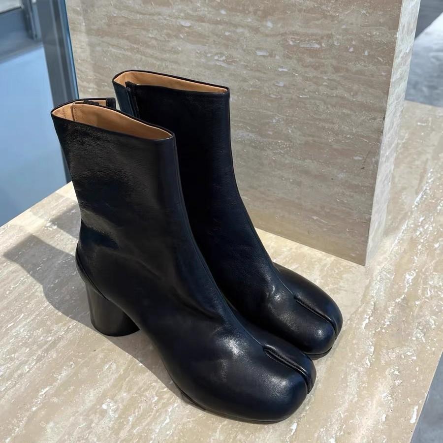 Korean Fashionable Thick-heeled Women's Autumn and Winter Short High-heeled Split-toe Boots