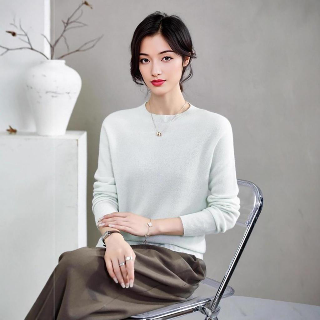Women's Round Neck Cashmere Sweater: Autumn & Winter Versatile Long Sleeve Knit Top, Solid Color Fashion Basic.