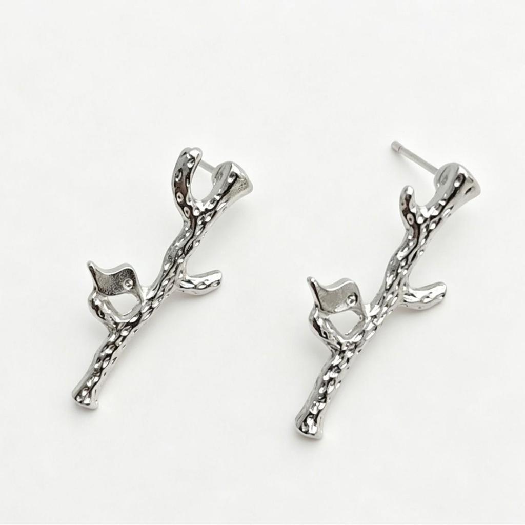 Leaf and Bird Punk Fashion Earrings - Versatile & Stylish