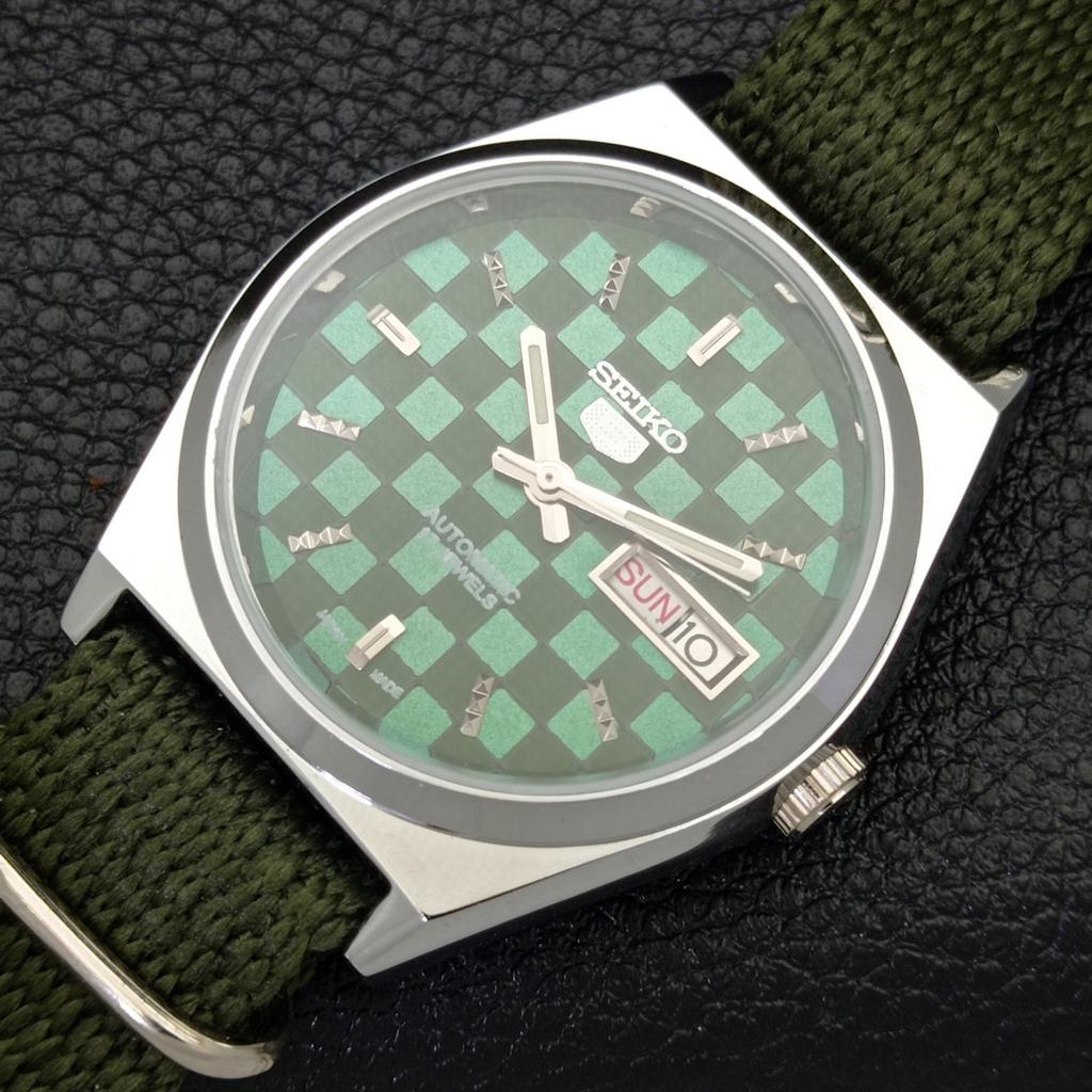 REFURBISHED JAPAN MADE SEIKO 5 AUTOMATIC MENS WATCH GREEN DIAL CUSTOM a440064-2 QV90-a440064