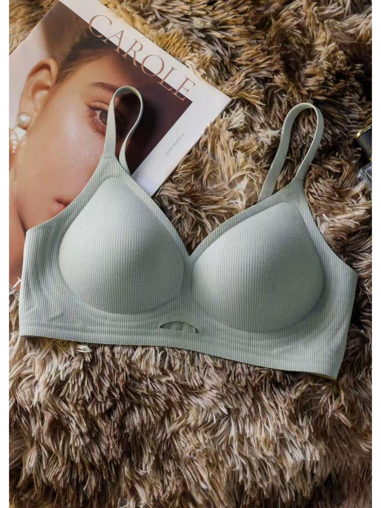 Seamless Hollow Design Supportive Bra – Comfort, Lift, and Anti-Sagging for a Smaller-Looking Bust