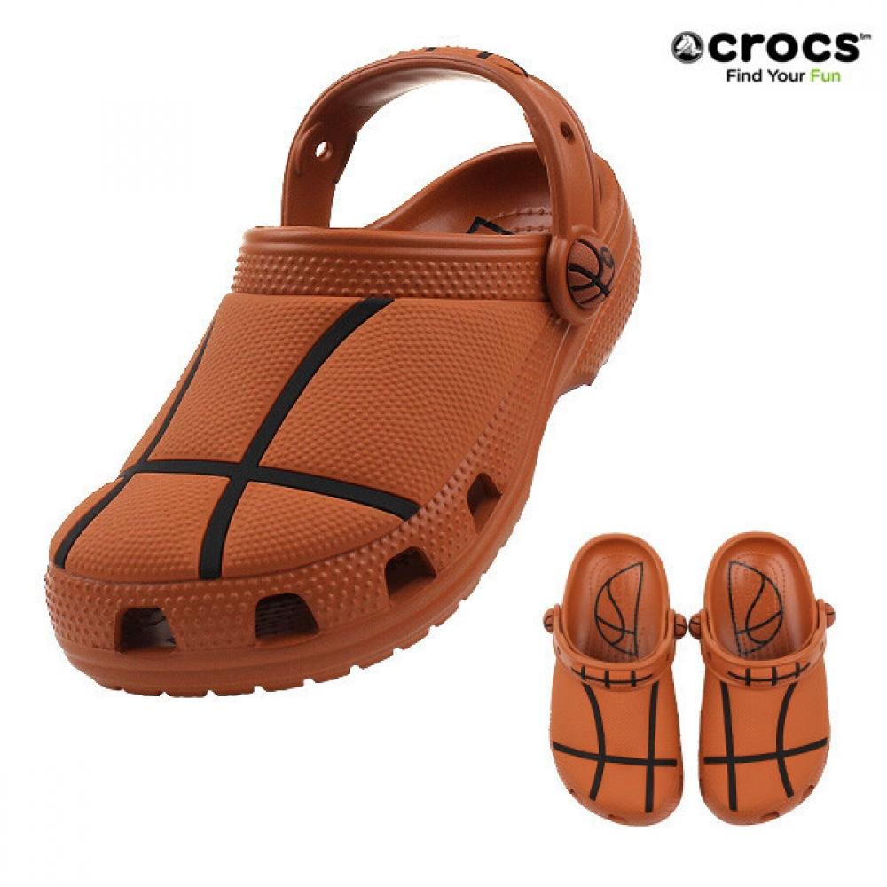 

Crocs Crocs Store Edition Classic Basketball Clog Kids 210156 805 210156805/J3 (220)