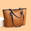 Retro Shoulder Bag, New Women's Large-capacity Handbag, Fashionable and Simple Tote Bag.