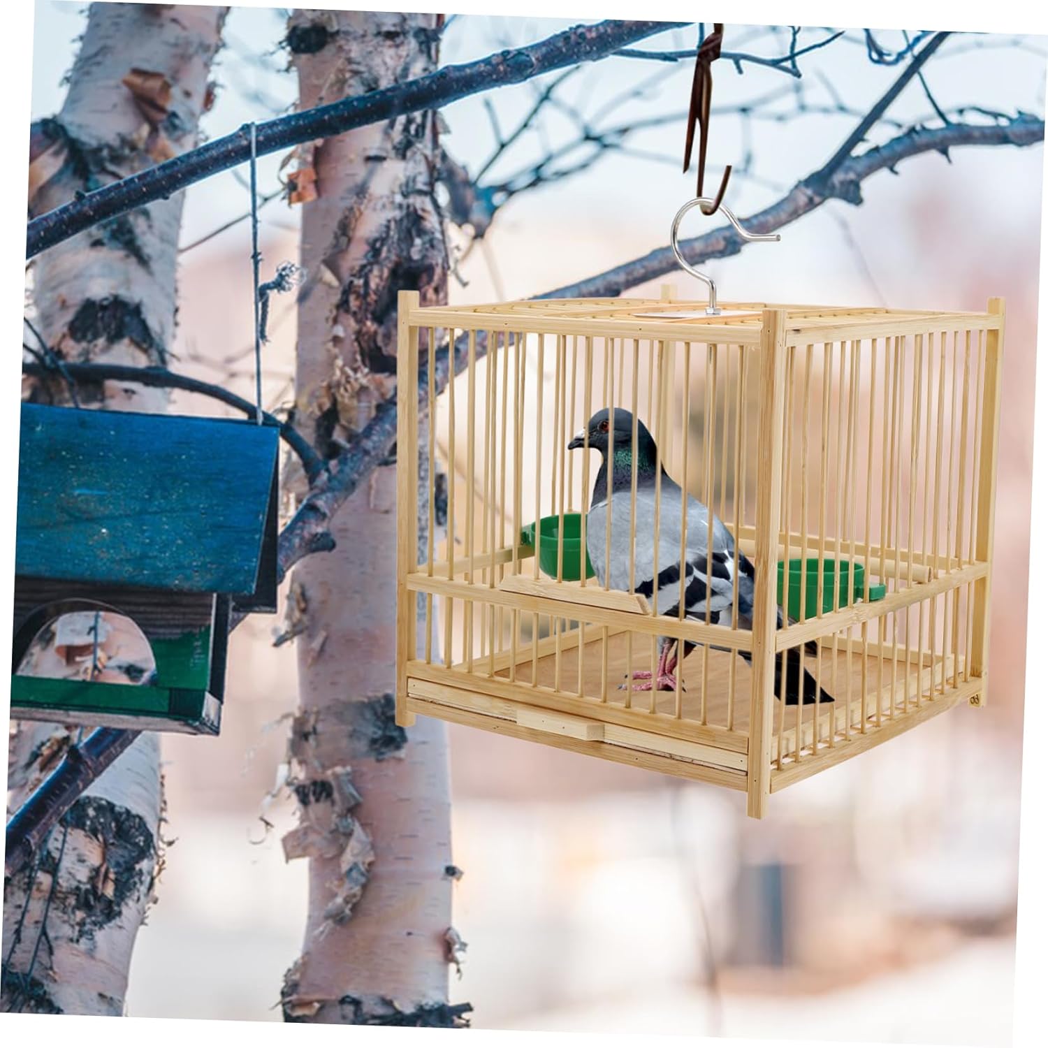 

1 комплект бамбуковая клетка для содержания птиц с подвесным крюком, просторная клетка для попугаев для использования в помещении и на улице, переноска для птиц с элегантным дизайном и двумя кормушками