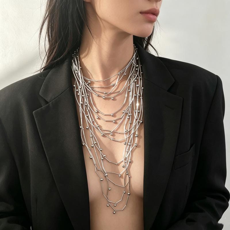 Trendy Beaded Layered Necklace for Women - Stylish, Unique Clavicle Chain & Elegant Choker