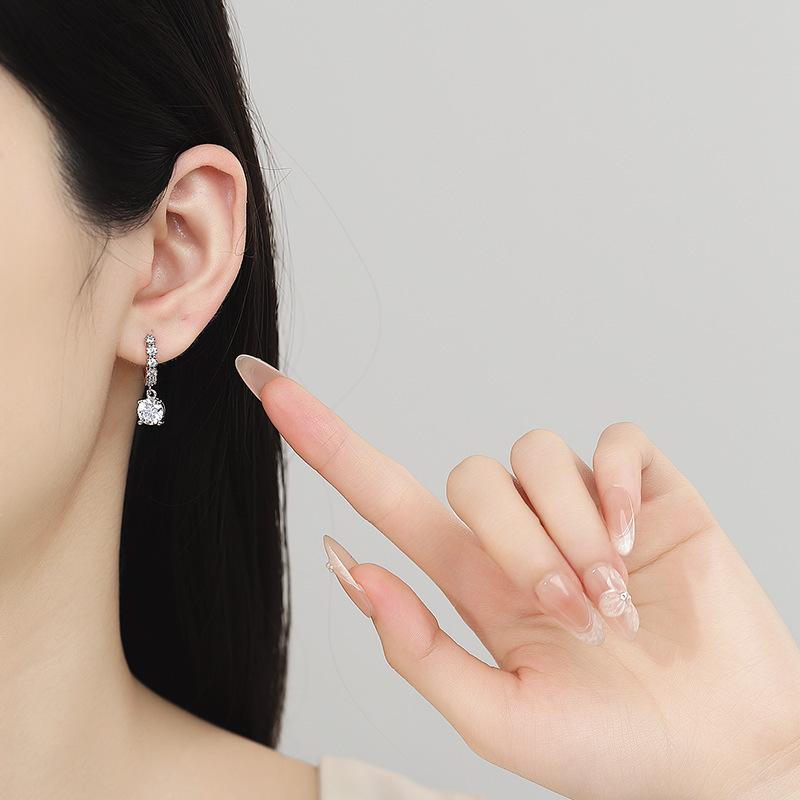 2026 Inlaid Zircon Four-claw Fringed Earrings Women's Light Luxury Temperament Ear Buckles Earrings